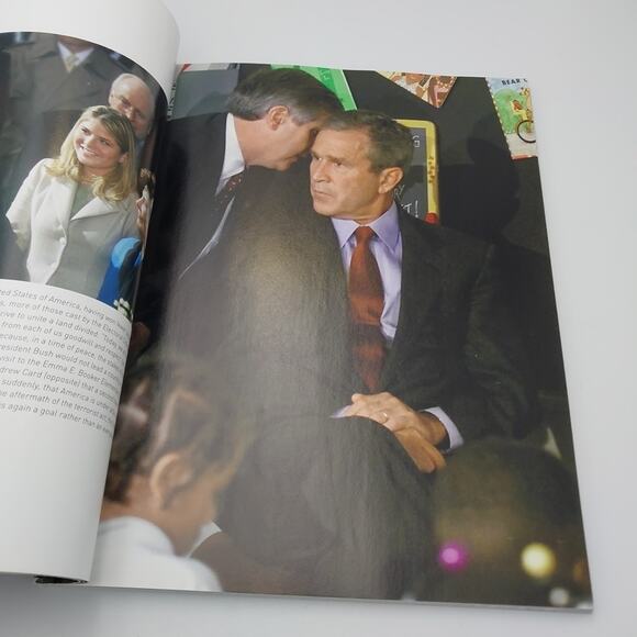 LIFE Magazine - 2000-2009 The Decade That Changed The World 9/11 WTC Obama - Picture 2 of 4